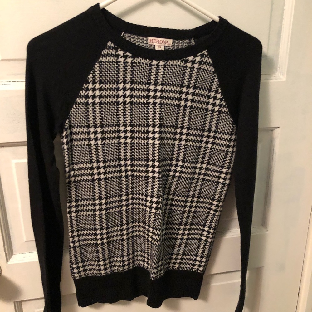 Patterned sweater